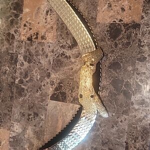 Vintage Accessory Accent NYC Goldtone Brutalist Animal And Goldtone Scales Belt